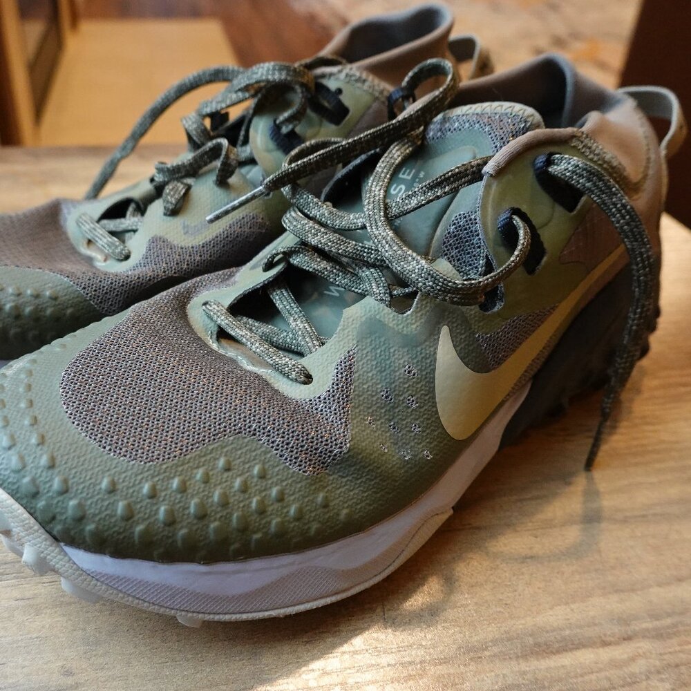 Nike Men's Air Zoom Wildhorse 6 Trail Running Shoes size 8